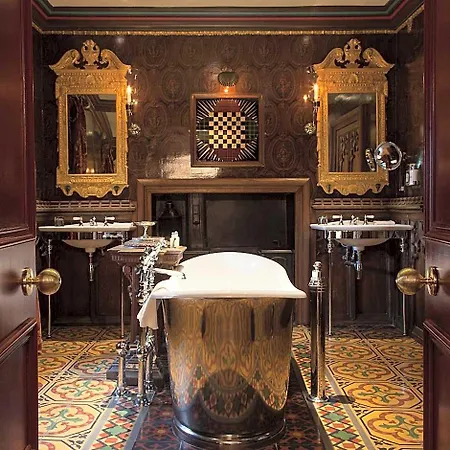 The Witchery Hotel