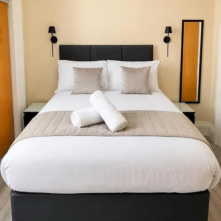 Διαμέρισμα Large Flat In With Mountain Views *