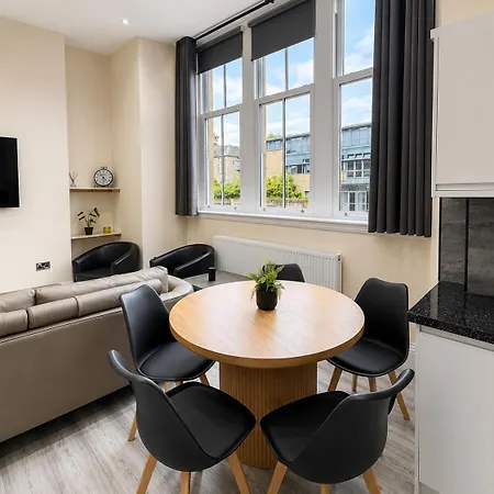 Διαμέρισμα Large Flat In With Mountain Views