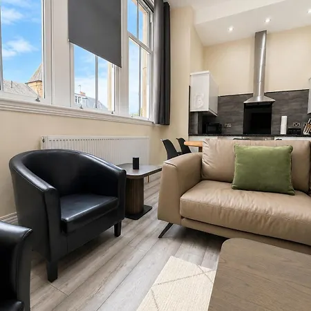 Διαμέρισμα Large Flat In With Mountain Views
