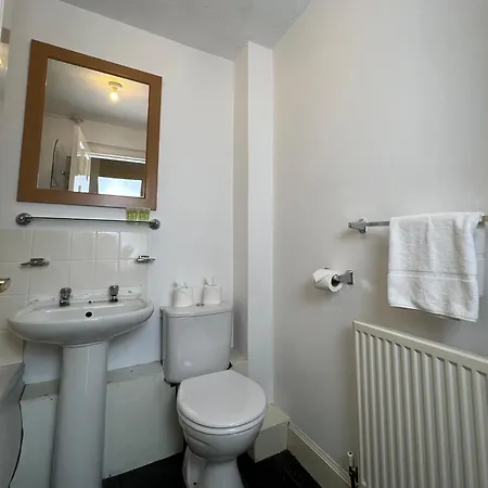 Charming 2bd Flat 10 Minutes To Castle Apartamento *