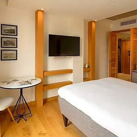 Market Street 4* إدنبرة