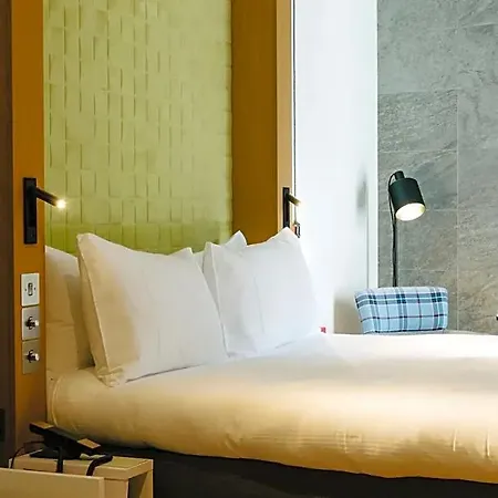 Market Street 4*