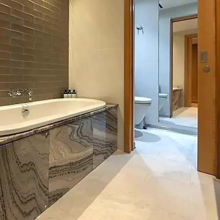 Hotel Market Street 4*