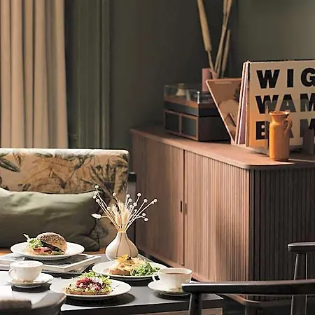 Aparthotel Heeton Concept Queen Street 4*