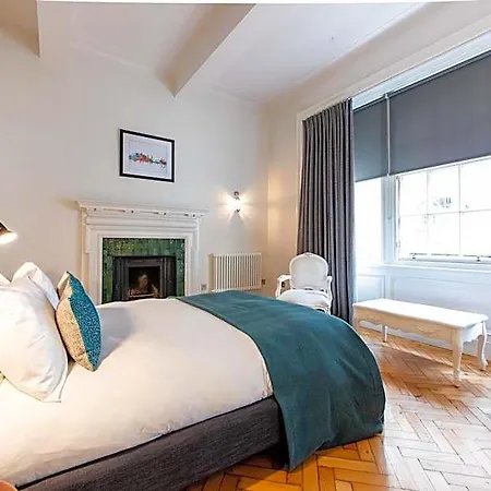 Linton Collection - 28 North Bridge Hotel 4*