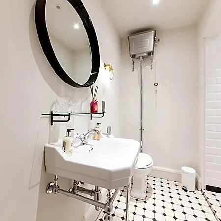 Hotel Linton Collection - 28 North Bridge 4*