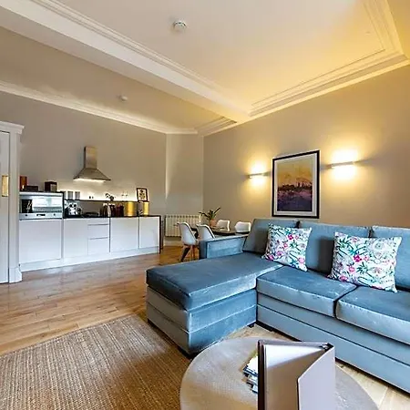 Linton Collection - 28 North Bridge Hotel 4*