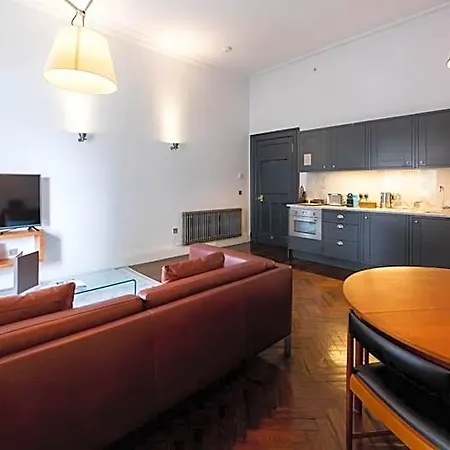 Hotel Linton Collection - 28 North Bridge 4*