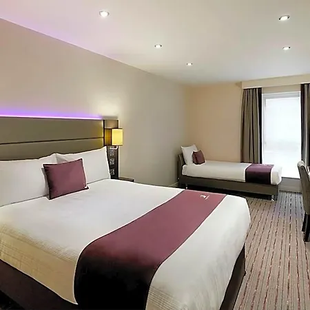 Premier Inn Edinburgh Princes Street