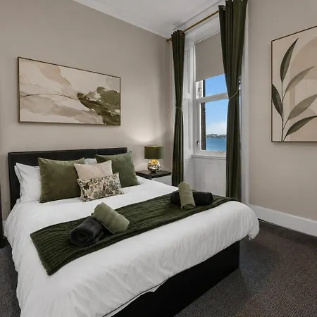 Free Parking - Centre - Stunning Views - Great Location Apartment