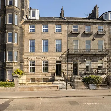 Apartahotel The Townhouse, Leith 4*