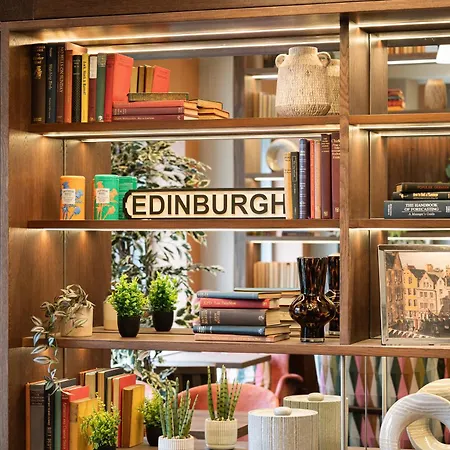 Point A St Andrew Square 3*