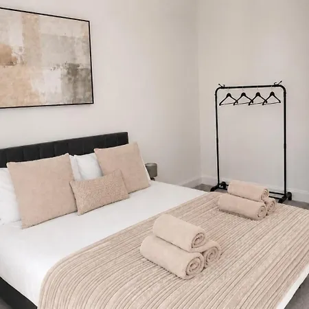 Apartment Parking - Sleep 3 - 1 Bedroom - Easy Access Edinburgh