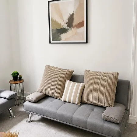 Parking - Sleep 3 - 1 Bedroom - Easy Access * Edinburgh