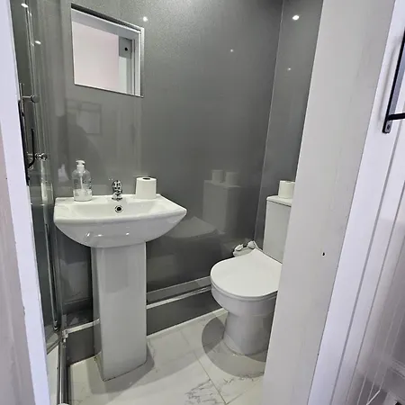 Hotel Edinburgh City Hotel 4*
