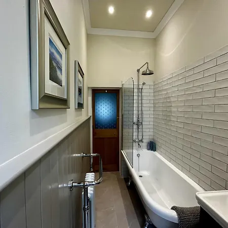 Peaceful Festival Retreat - Main Door Garden Flat Edinburgh