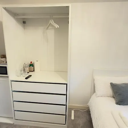 2 En-suite With Double Bed 3* إدنبرة