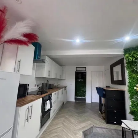 The House بيت للعطل إدنبرة