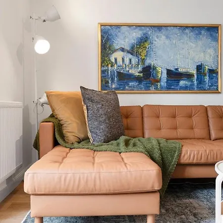 Guestready - Elegant 2bed Haven With Private Patio 3* Edinburgh
