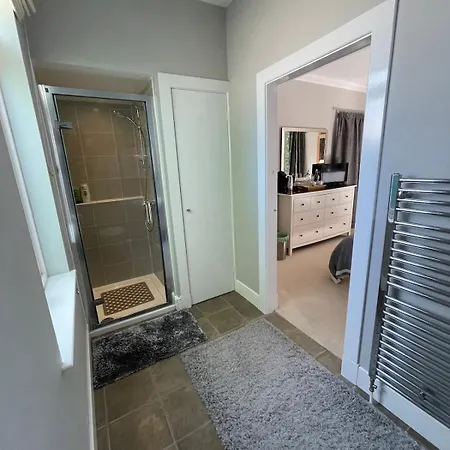 Private En-suite Room, Self Check In 3*