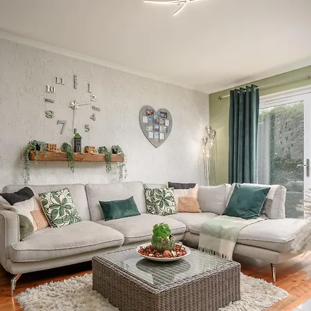 Ferienhaus Almond 2 Bedroom House - Edinburgh