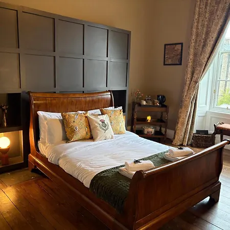 Regal 4*