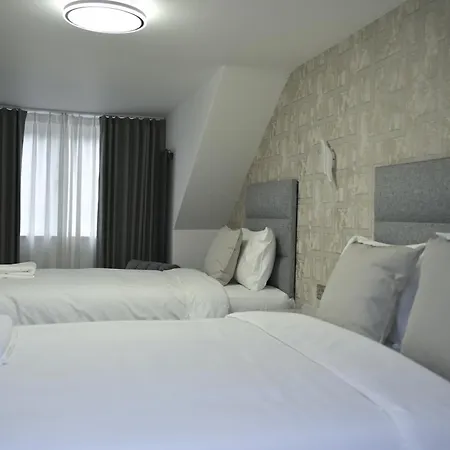 Lavender Guest House, Near Royal Infirmary, 3*