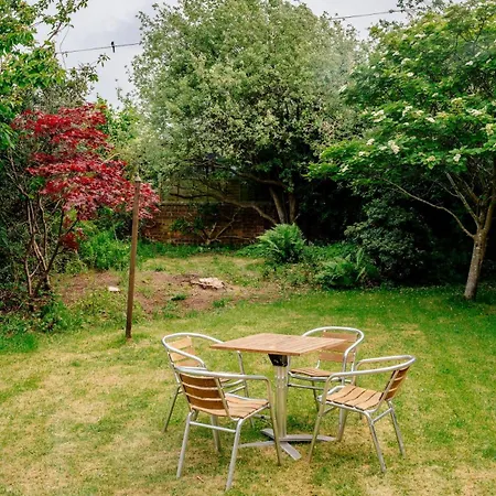 Durhams House Sleeps 7 5 Beds, Free Parking * Edinburgh