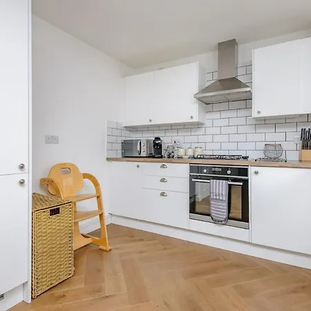 度假居 Spacious 5-bed Parking & Garden