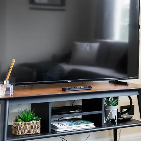 펜션 The Urban Nest - Vibrant 3 Bed With Garden 에든버러