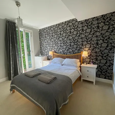Private En-suite Room, Self Check In