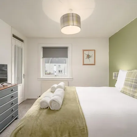 Almond 2 Bedroom House - Ferienhaus Edinburgh