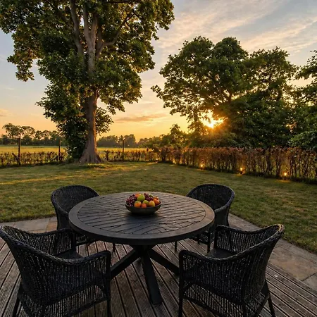 Pensión With Great Views And Outdoor Deck 3*