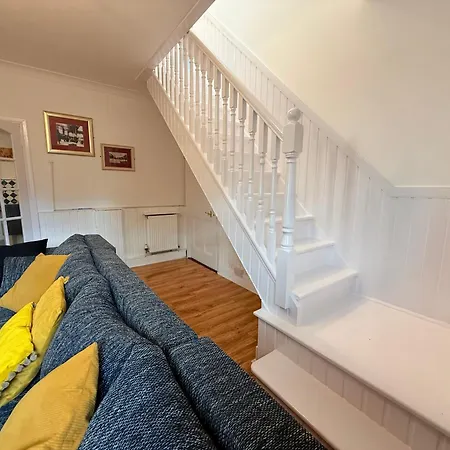 South Edin Family Haven 2 & Courtyard Edinburgh