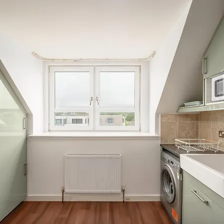 Pentland Hills Views - Cosy In Shared - 4* Edinburgh