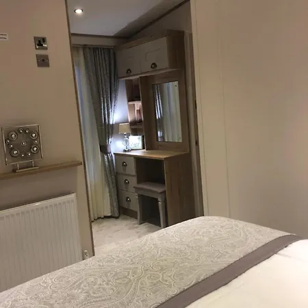 פארק נופש 5 Roxburgh Court אדינבורו