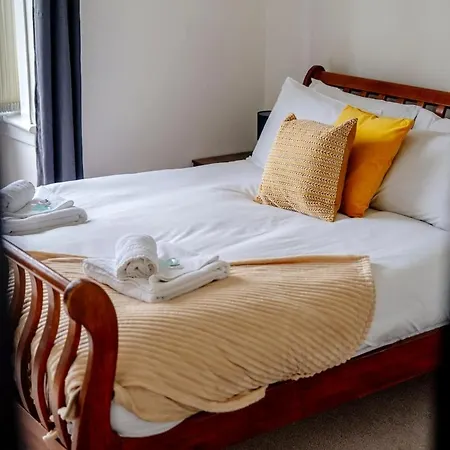 Durhams House Sleeps 7 5 Beds, Free Parking Сasa de vacaciones