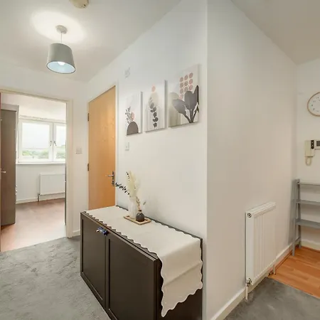 Pentland Hills Views - Cosy In Shared - ゲストハウス エディンバラ