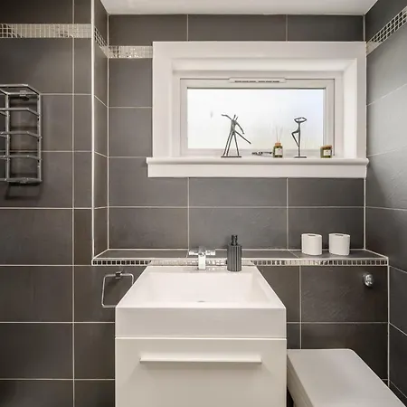 Ferienhaus Almond 2 Bedroom House - Edinburgh
