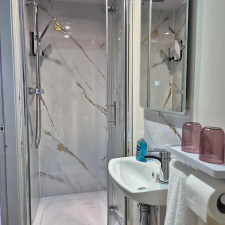Lavender Guest House, Near Royal Infirmary, Gasthof 3*