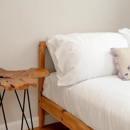 Modern Family House Sleeps 5 Free Parking - Pass The Keys