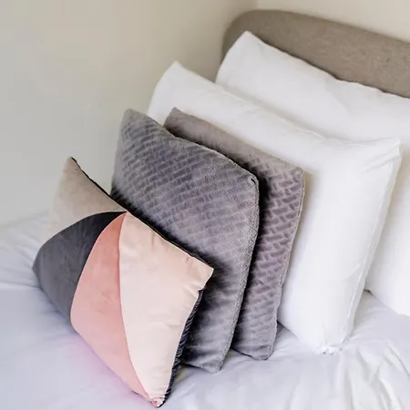 Durhams House Sleeps 7 5 Beds, Free Parking * Edinburgh