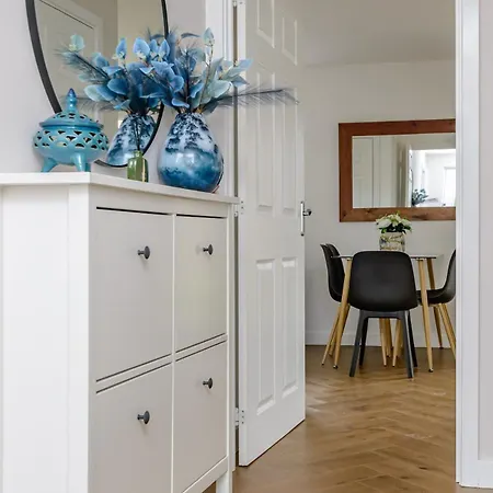 بيت للعطل Spacious 5-bed Parking & Garden