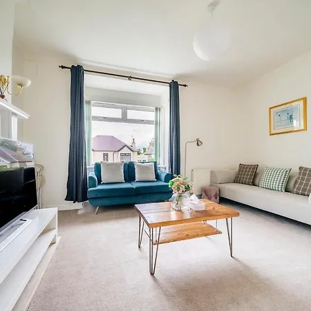 Durhams House Sleeps 7 5 Beds, Free Parking Ferienhaus *