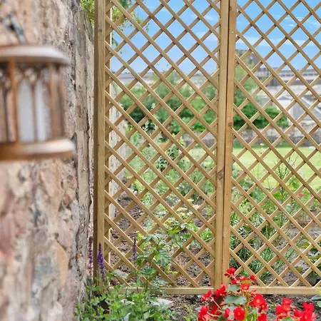 Guestready - Elegant 2bed Haven With Private Patio 3*