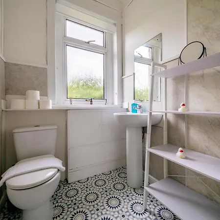 Сasa de vacaciones Durhams House Sleeps 7 5 Beds, Free Parking