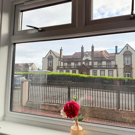 Vakantiehuis South Edin Family Haven 2 & Courtyard Edinburgh
