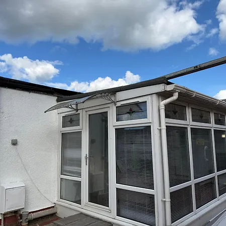 South Edin Family Haven 2 & Courtyard *