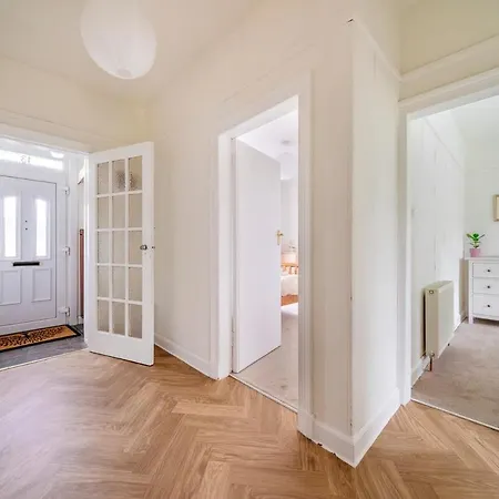 Ferienhaus Durhams House Sleeps 7 5 Beds, Free Parking